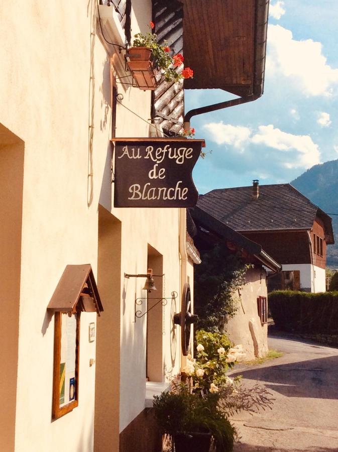 Au Refuge De Blanche Bed and Breakfast Seythenex Buitenkant foto