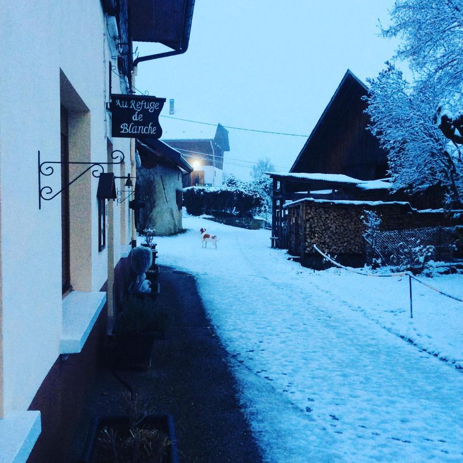 Au Refuge De Blanche Bed and Breakfast Seythenex Buitenkant foto